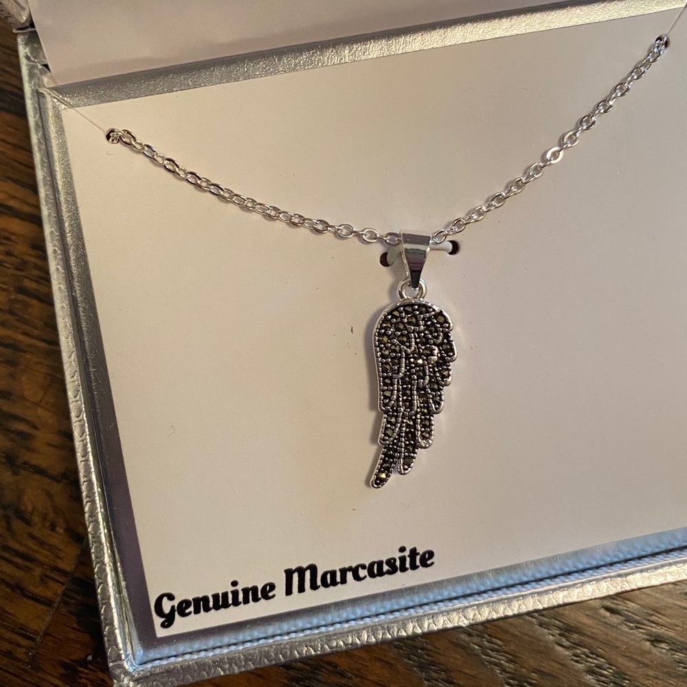 NIB Fine Silver Plated Wing Necklace